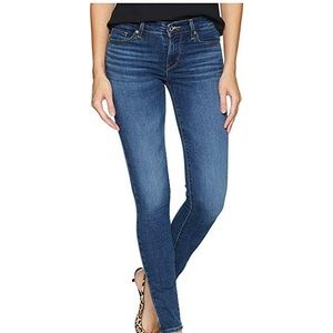 Levi’s 711 Skinny Jeans